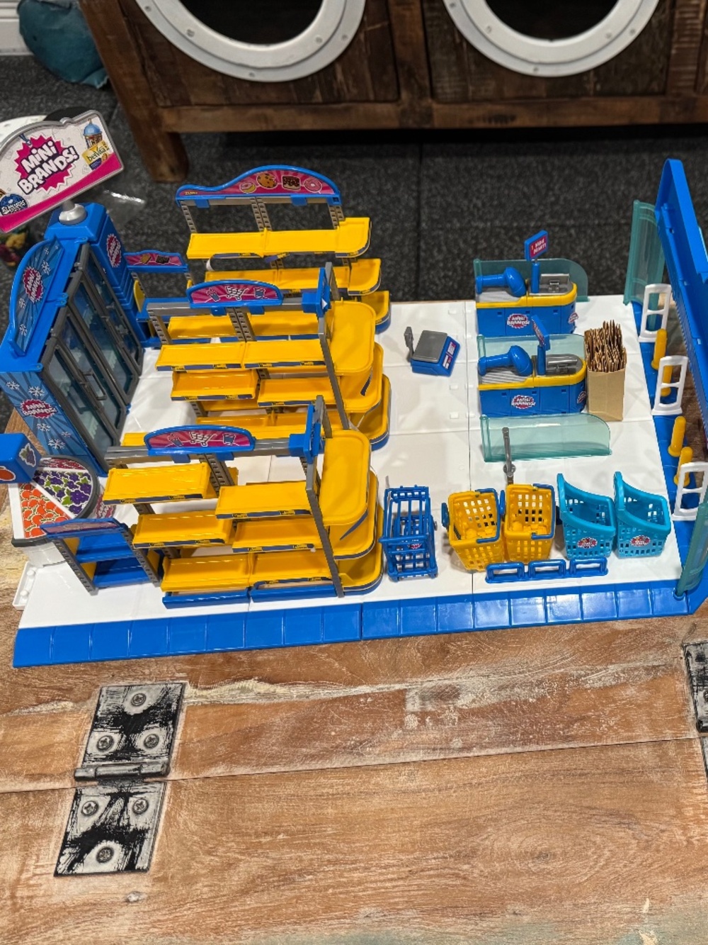 Mini Brands mini mart, Mini Brands food, Mini toys and carrying case